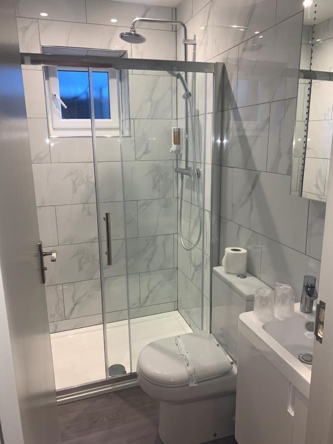 Holtwhites Hotel 엔필드 외부 사진