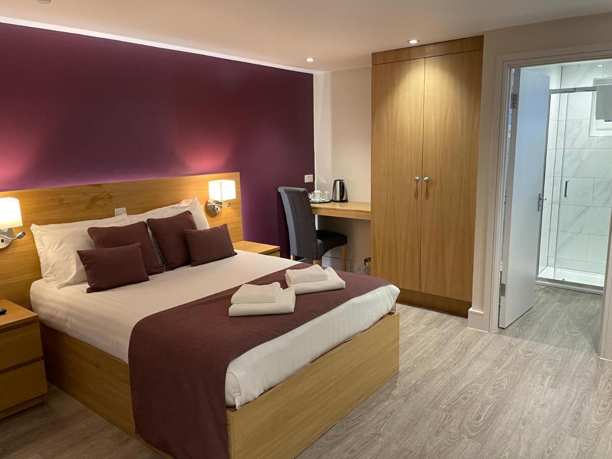 Holtwhites Hotel 엔필드 외부 사진