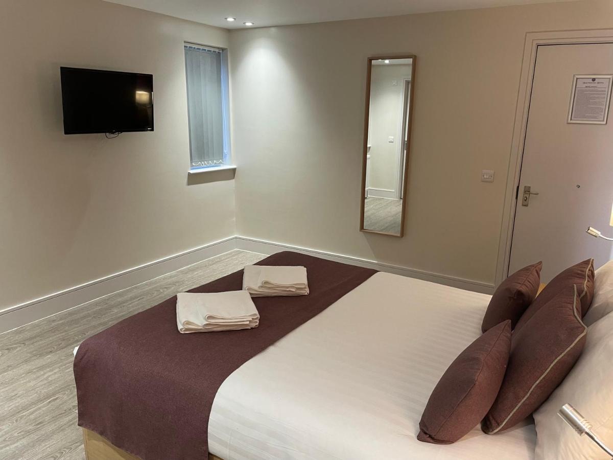 Holtwhites Hotel 엔필드 외부 사진