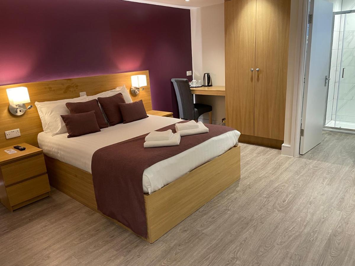 Holtwhites Hotel 엔필드 외부 사진