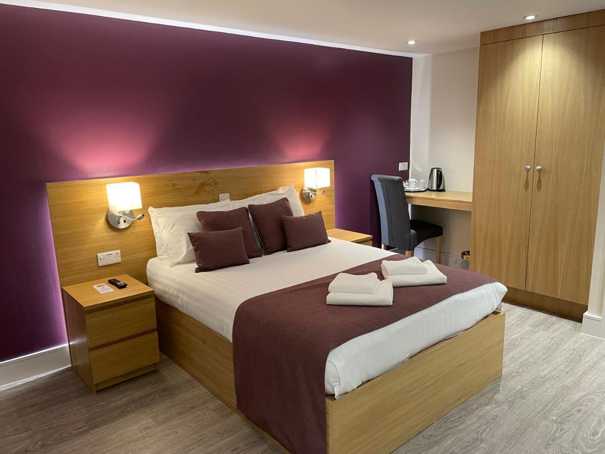 Holtwhites Hotel 엔필드 외부 사진