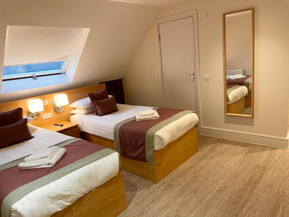 Holtwhites Hotel 엔필드 외부 사진