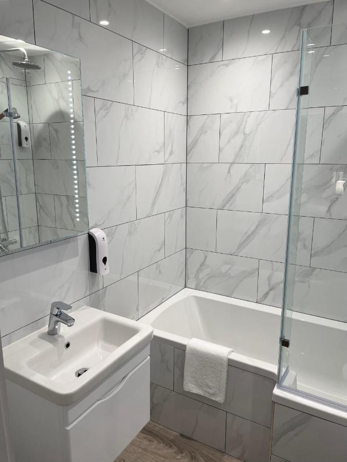 Holtwhites Hotel 엔필드 외부 사진