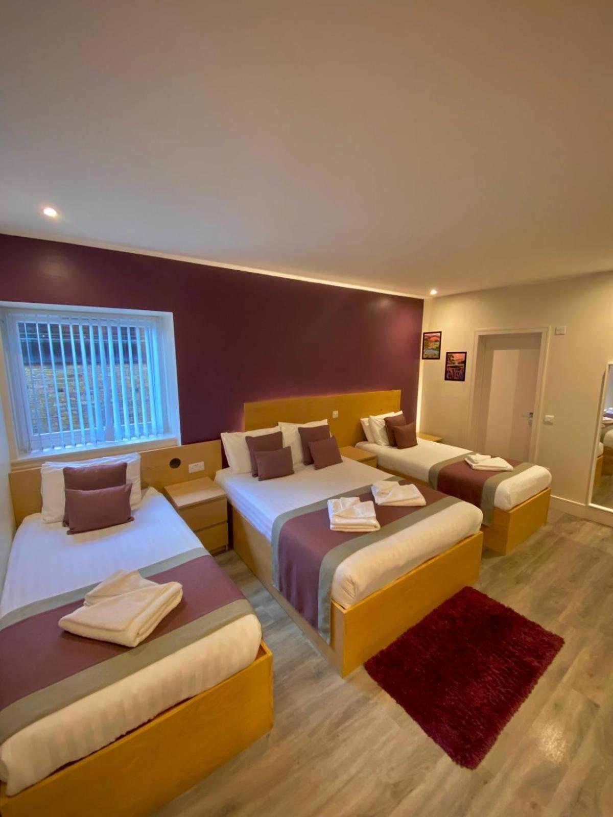 Holtwhites Hotel 엔필드 외부 사진