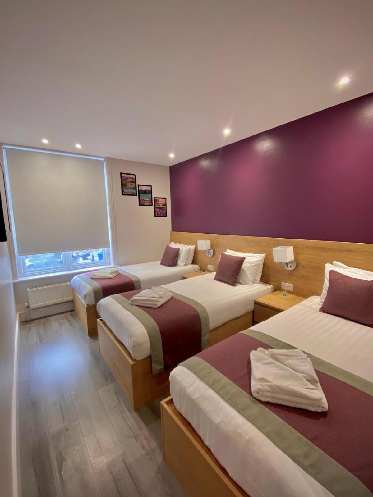 Holtwhites Hotel 엔필드 외부 사진