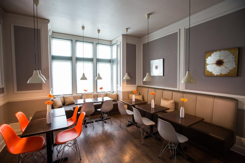 Holtwhites Hotel 엔필드 외부 사진